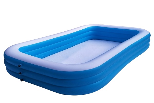 La experiencia cómoda de una bañera de spa inflable