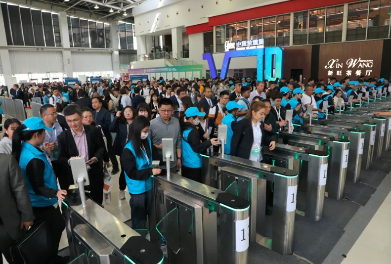 anke-china-glass-exhibition-concludes-with-accolades_01.png
